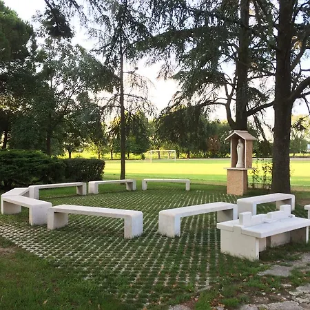 Casa San Zeno - Istituto Salesiano 3* Verona